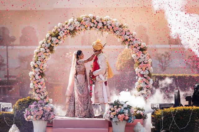 Sakshi Weds Karan - photo 1