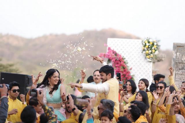 Khushboo Weds Raj - photo 3