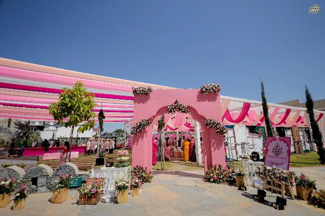 Jay Weds Mahi - photo 26